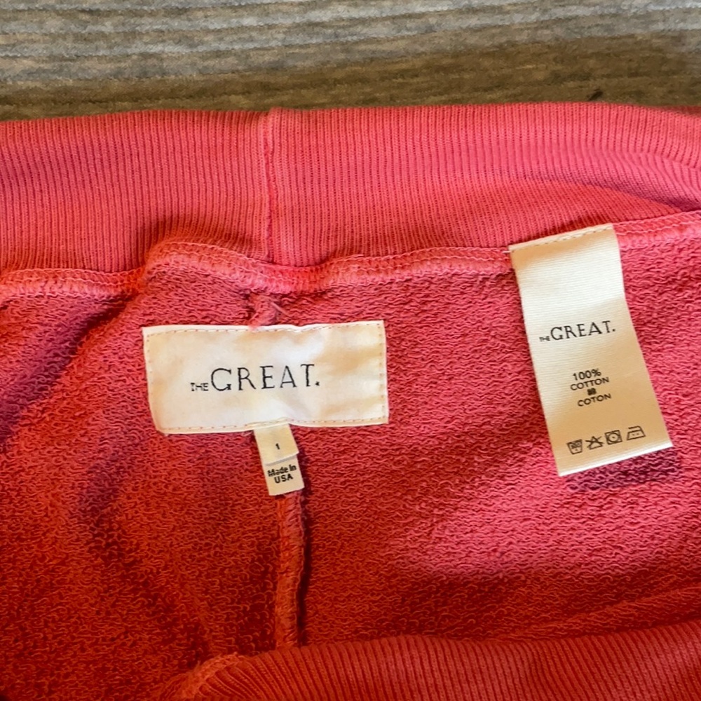 The Great. Stadium sweat pant in coral